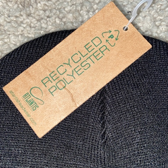 Beanie - Picture 2 of 4